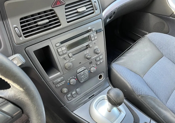 Volvo S60 cena 11900 przebieg: 260000, rok produkcji 2002 z Ustka małe 301